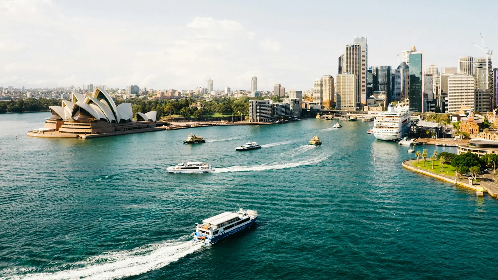 Vé máy bay đi Brisbane từ Việt Nam giá tốt